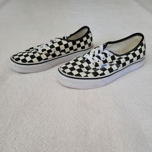 VANS Checkerboard Sneakers 6 Women 4.5 Men